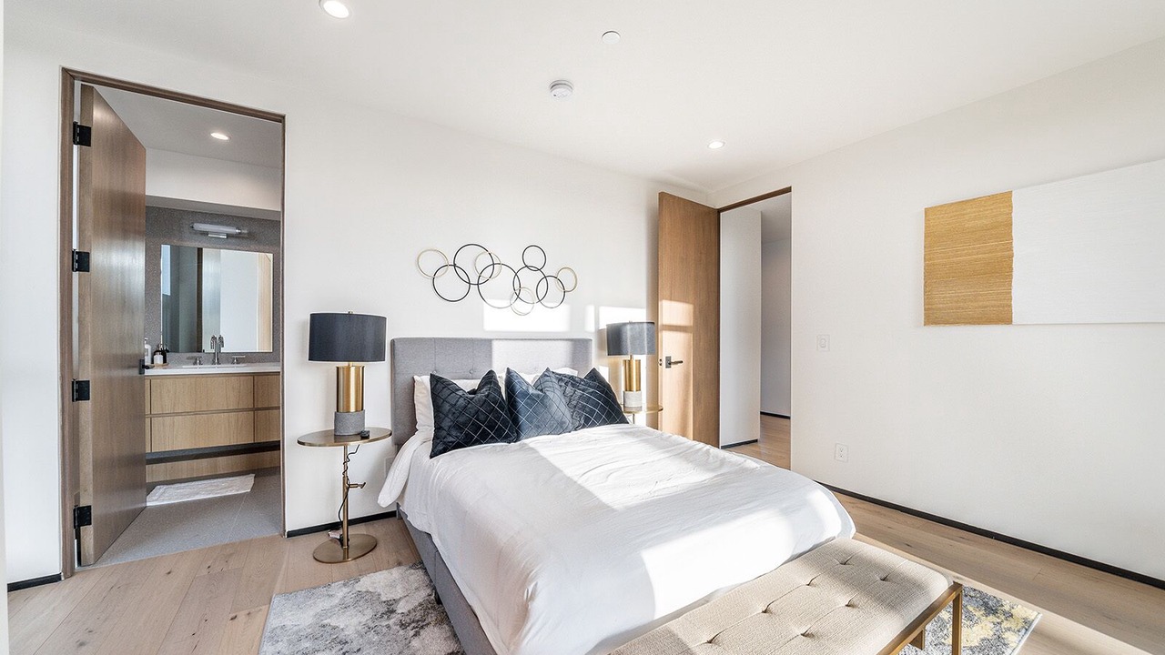 Photo of Bedroom in Beverly Hills