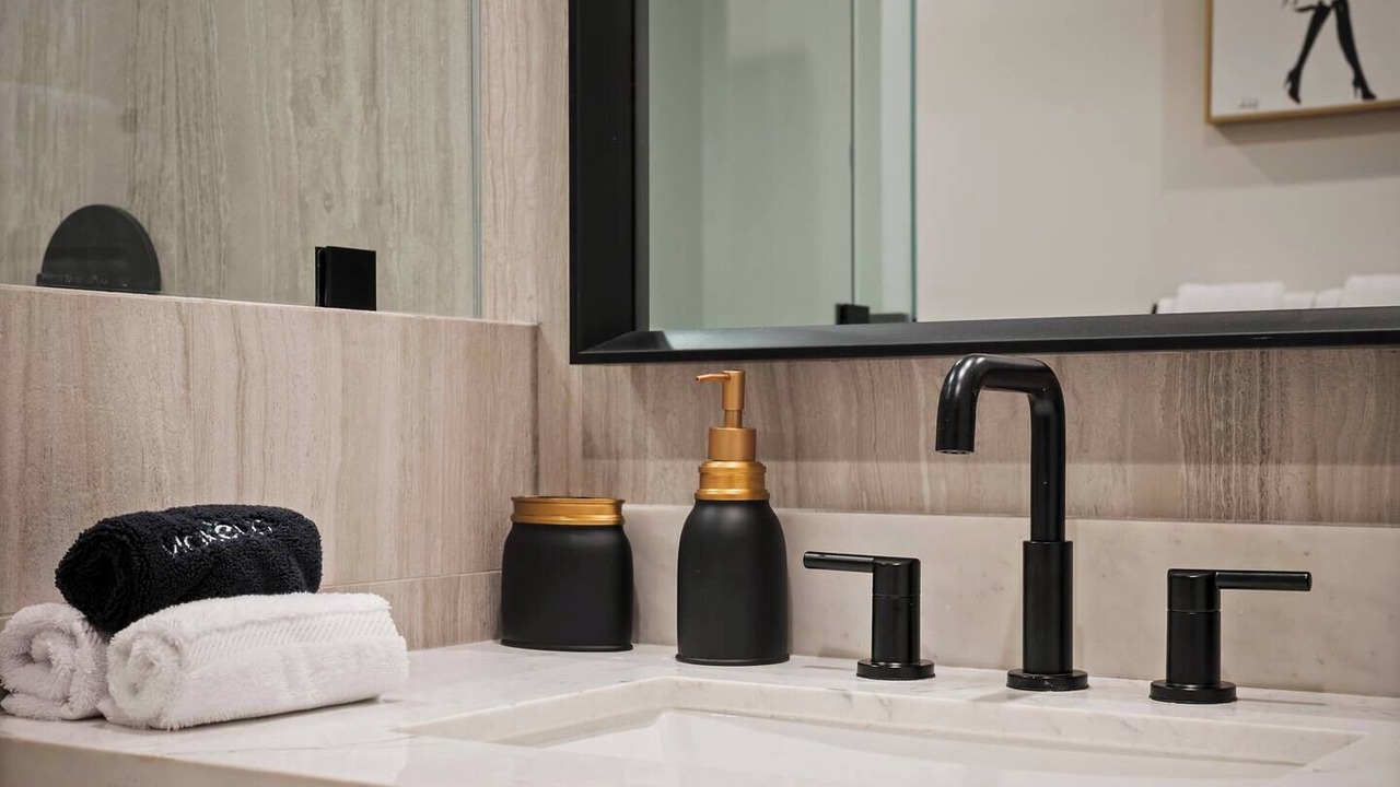 Photo of Bathroom in North Hollywood
