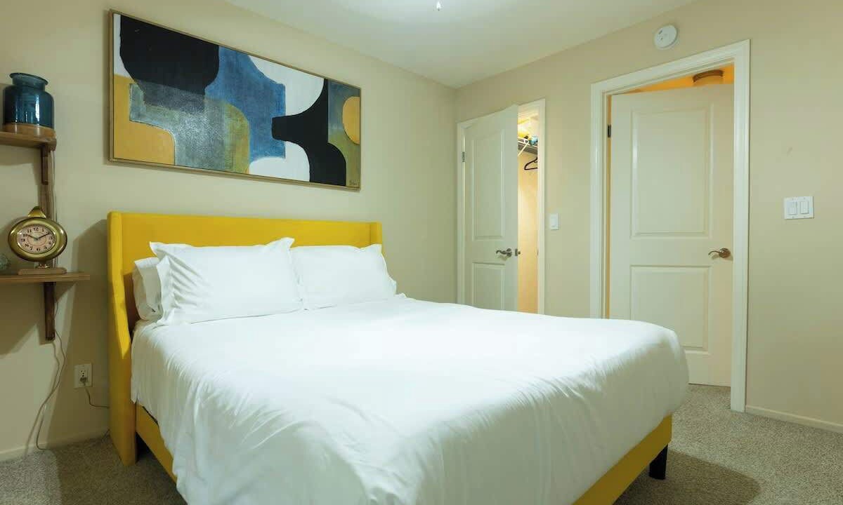 Photo of Bedroom in Rancho Palos Verdes