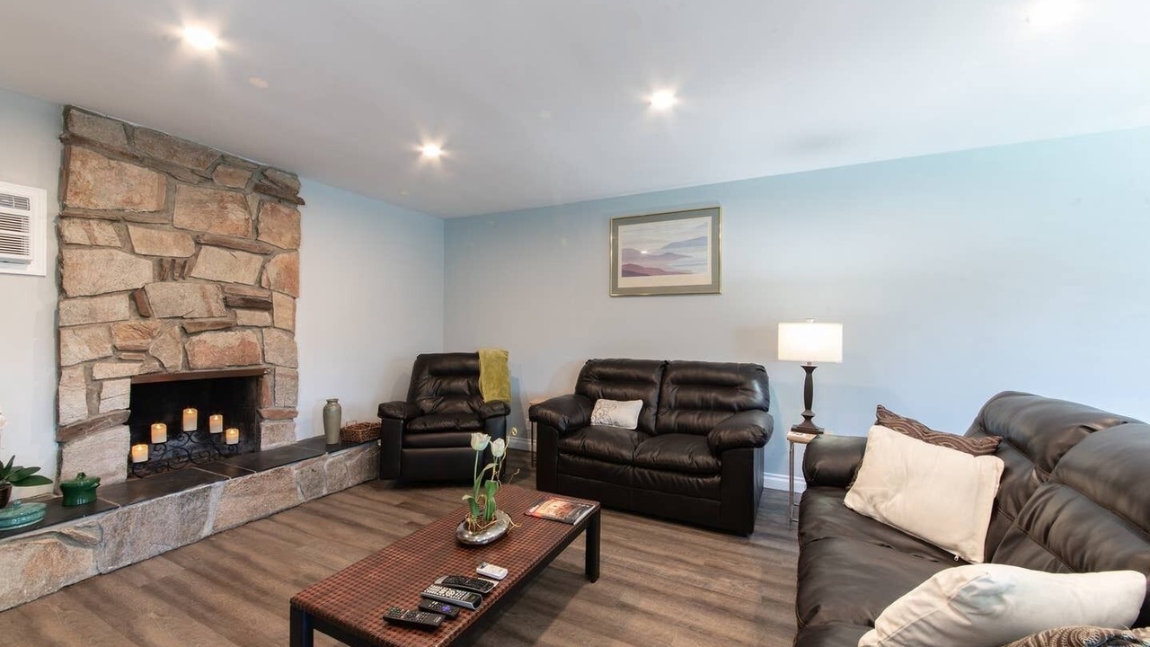Photo of Livingroom in Eastside