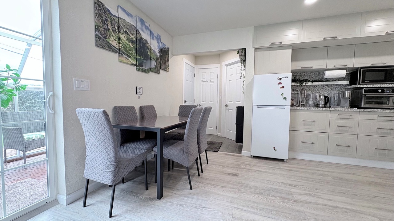 Photo of Livingroom in Westlake