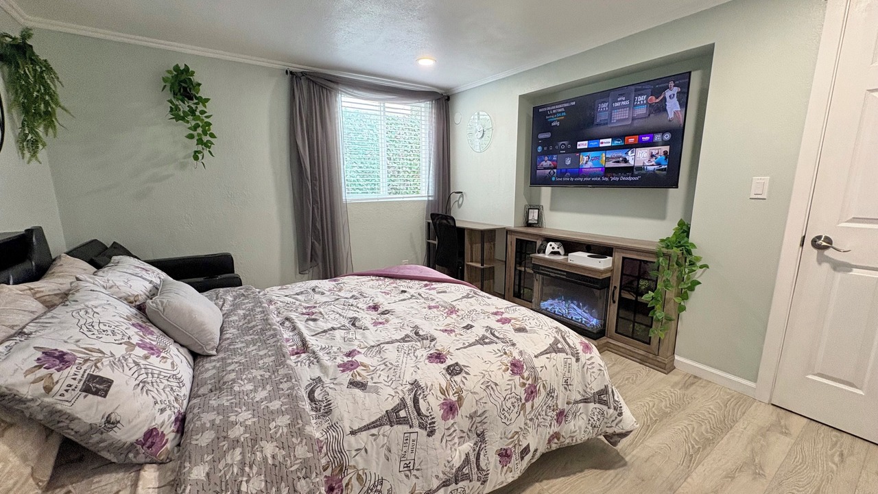 Photo of Bedroom in Westlake