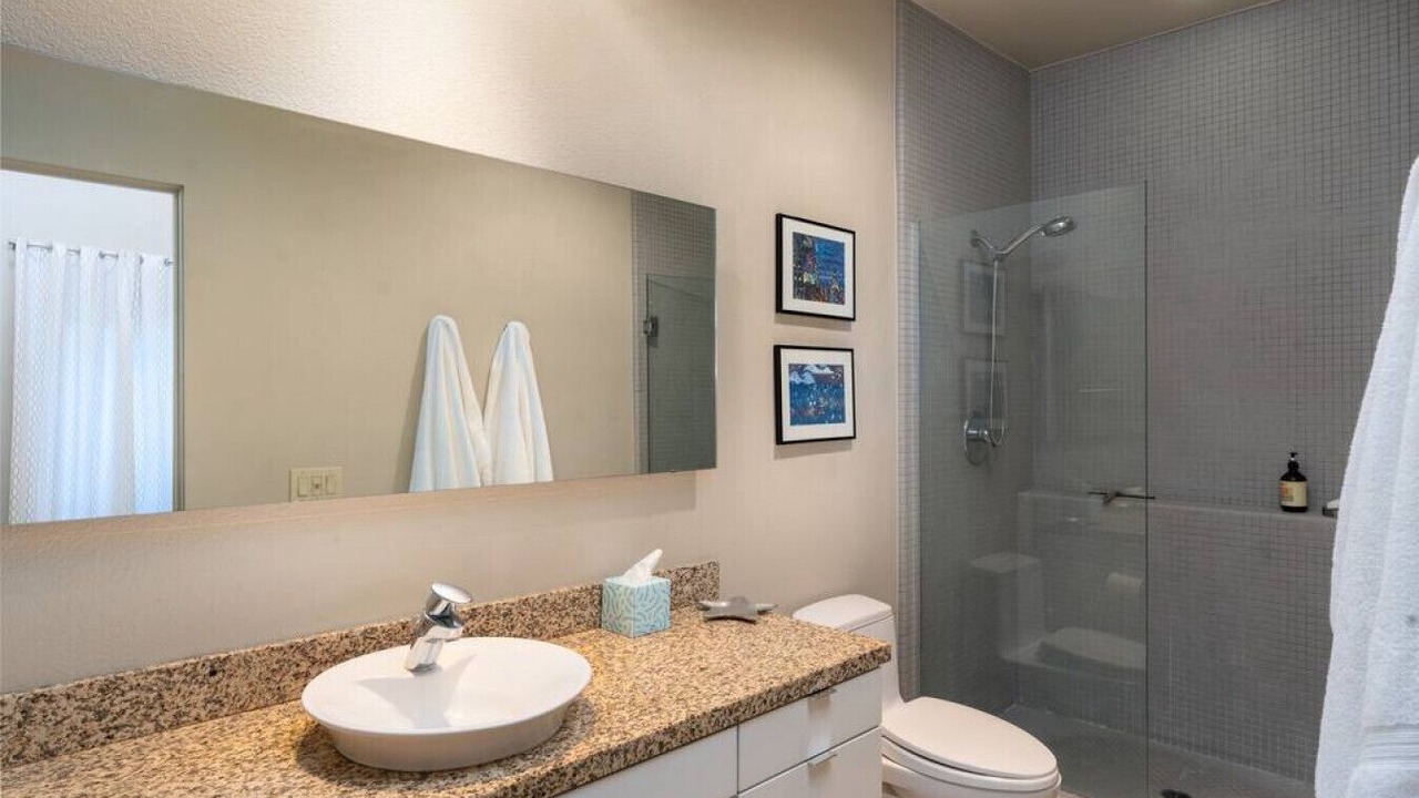 Photo of Bathroom in Baristo