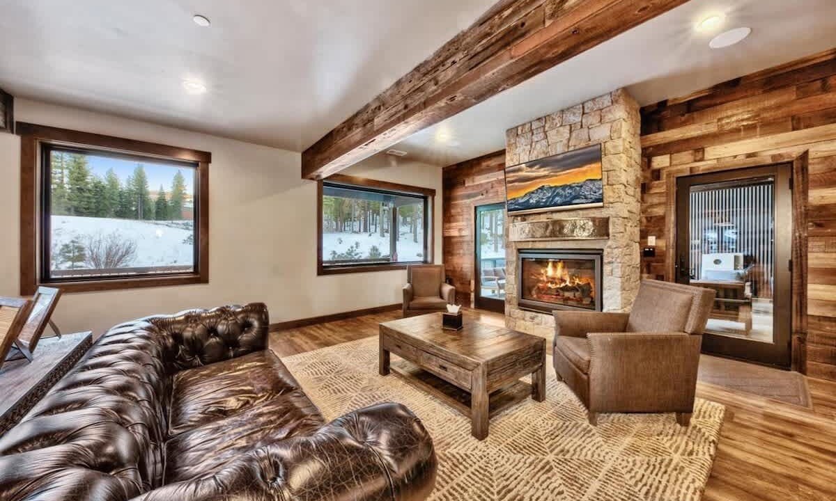 Photo of Livingroom in Truckee
