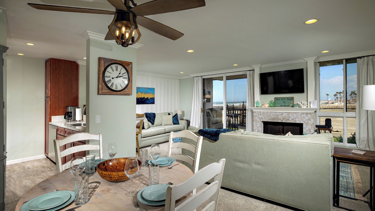 Photo of Livingroom in Townsite