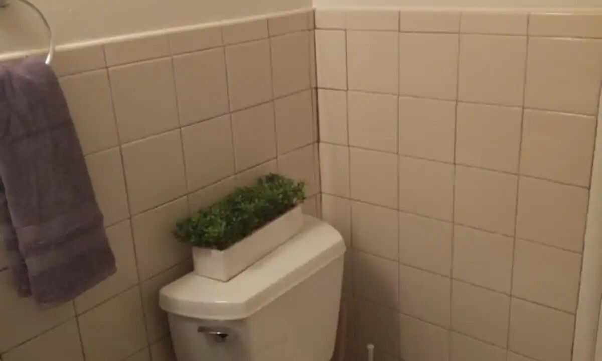 Photo of Bathroom in Rialto