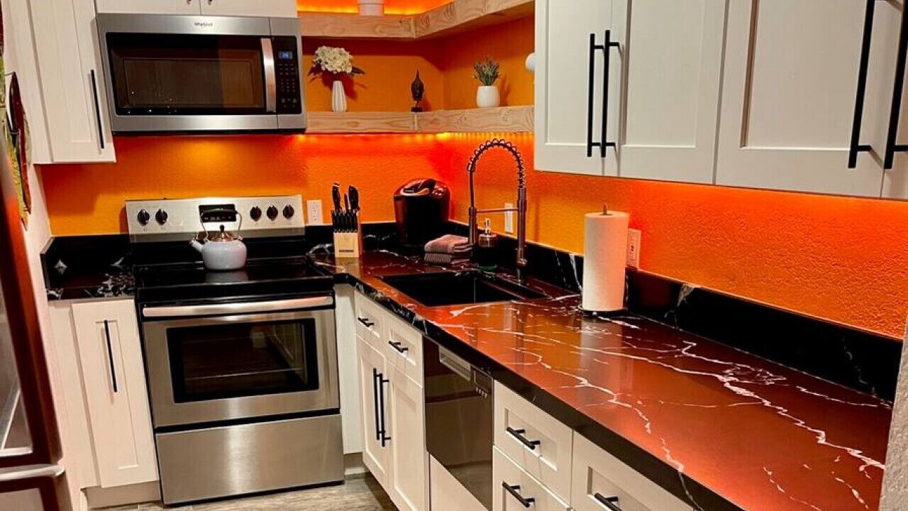 Photo of Kitchen in Racquet Club West