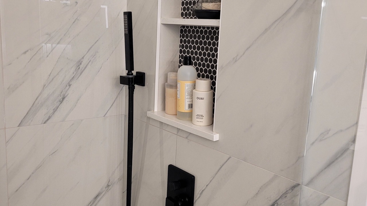 Photo of Bathroom in Belmont Park