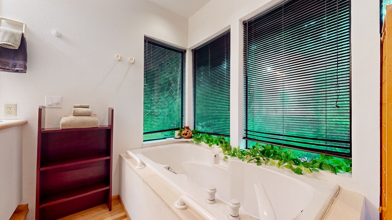 Photo of Bathroom in Crescent City