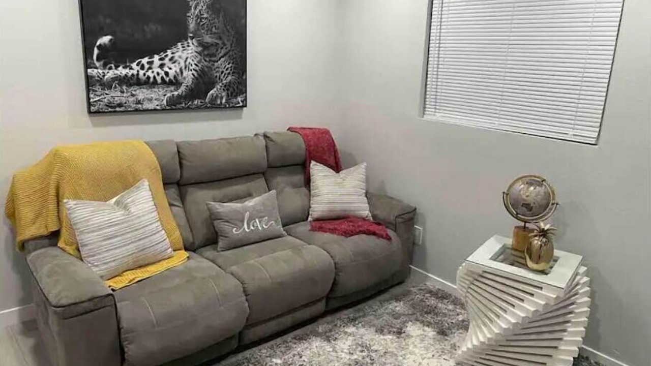 Photo of Livingroom in Old Poway