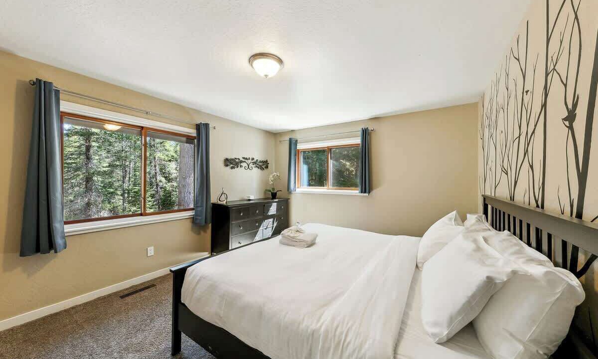 Photo of Bedroom in Tahoe Paradise