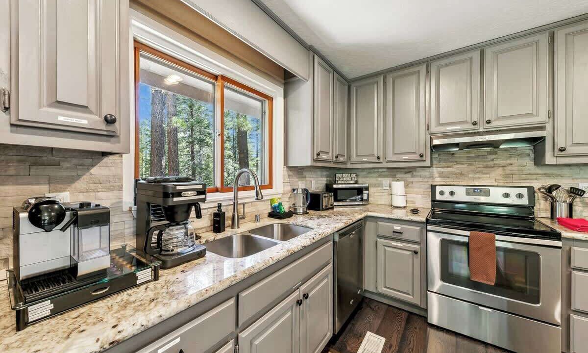 Photo of Kitchen in Tahoe Paradise