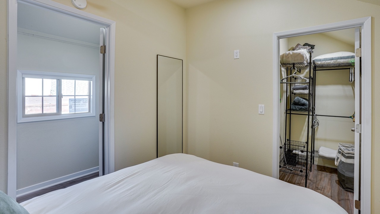 Photo of Bedroom in Avalon