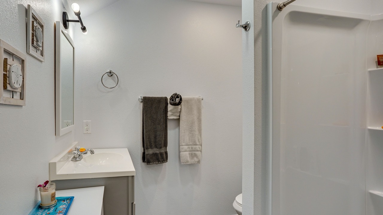 Photo of Bathroom in Avalon