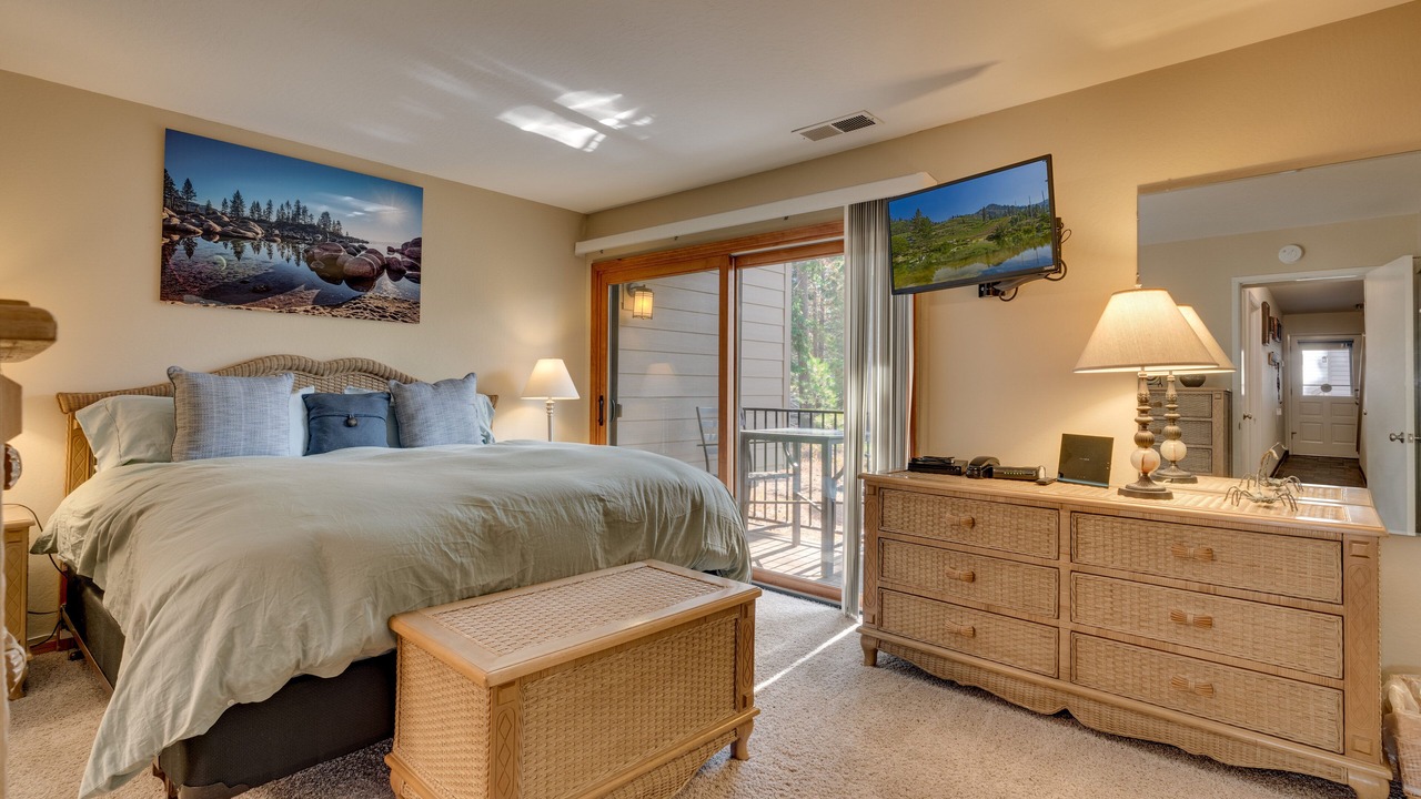 Photo of Bedroom in Carnelian Woods