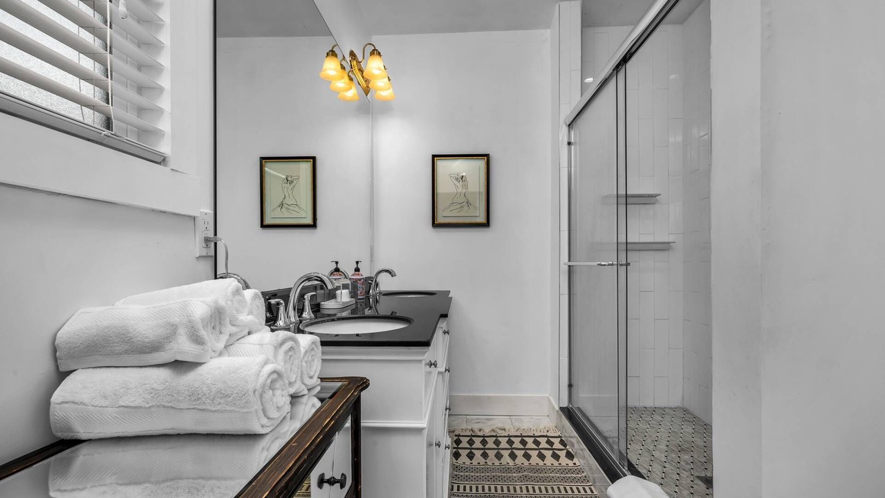 Photo of Bathroom in Los Angeles