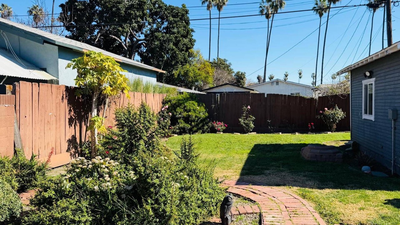 Photo of Others in Los Angeles