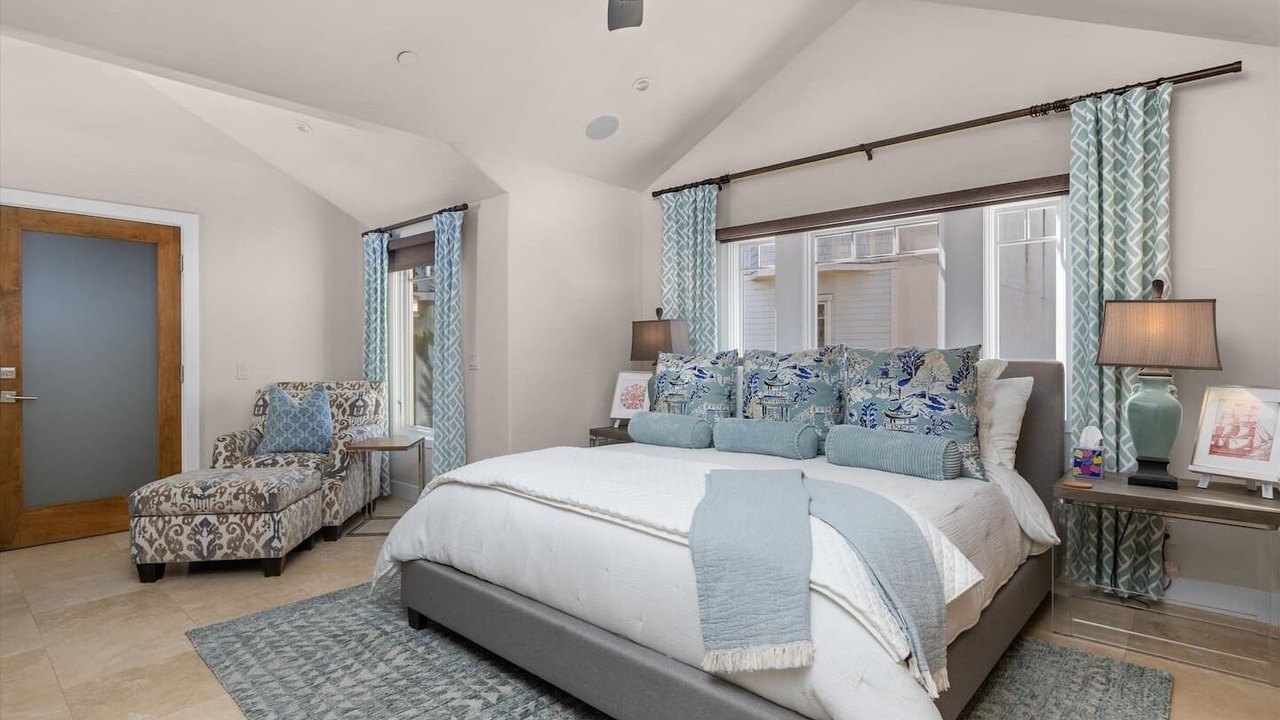 Photo of Bedroom in Avila Beach
