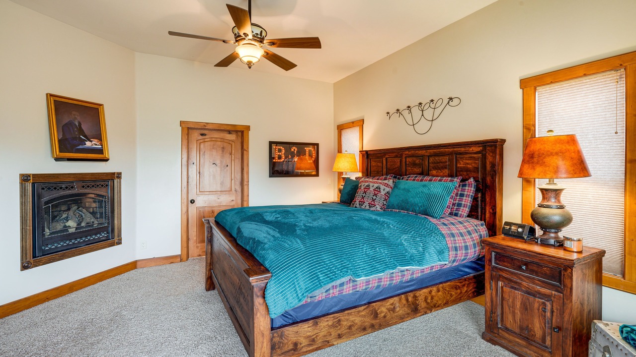 Photo of Bedroom in Pine Mountain Club
