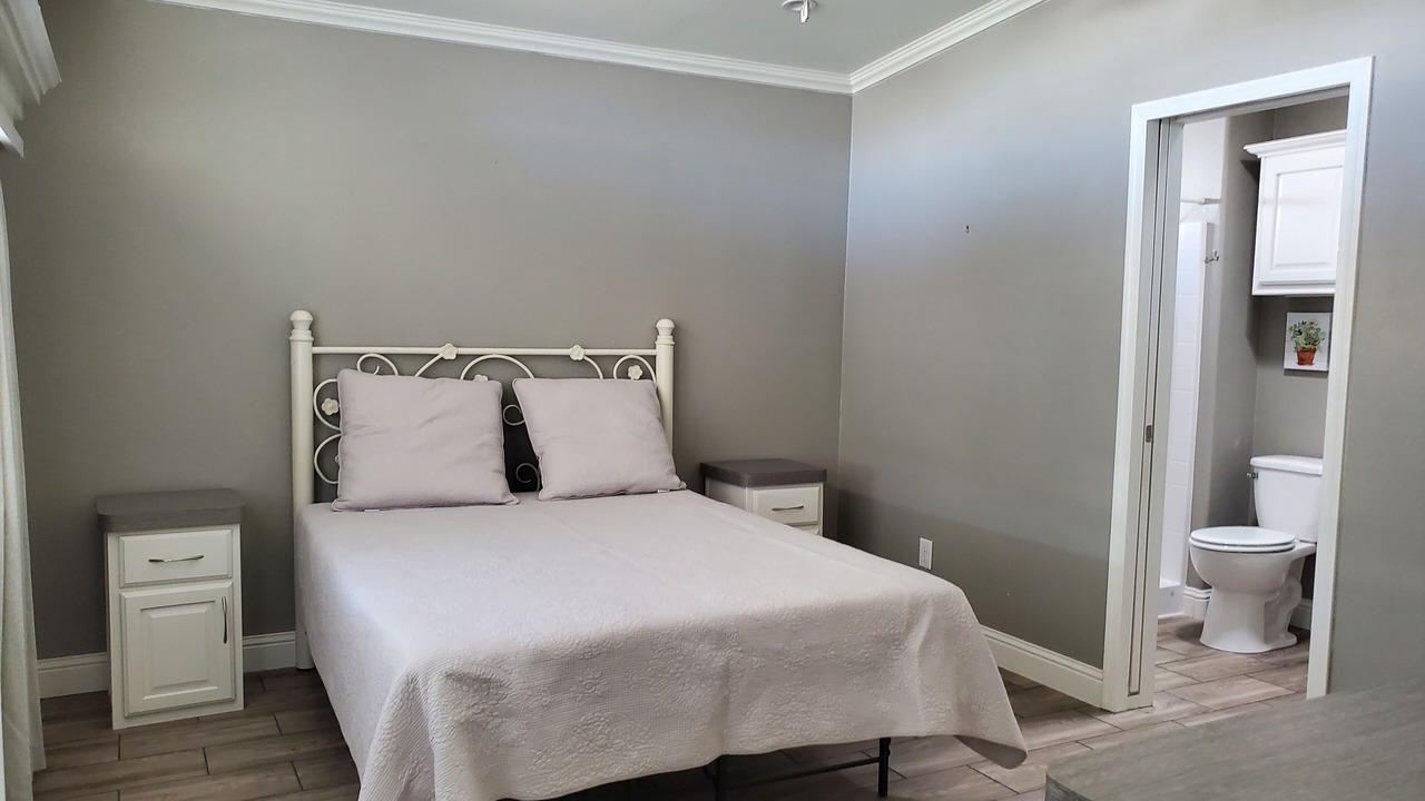 Photo of Bedroom in Carriage Manor