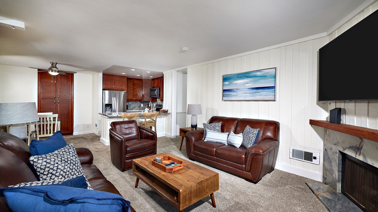 Photo of Livingroom in Townsite