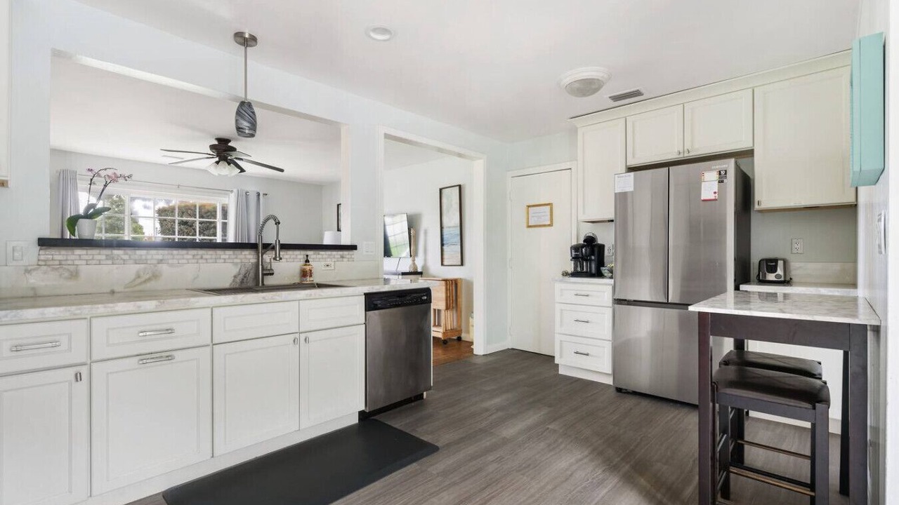 Photo of Kitchen in East Side Capistrano