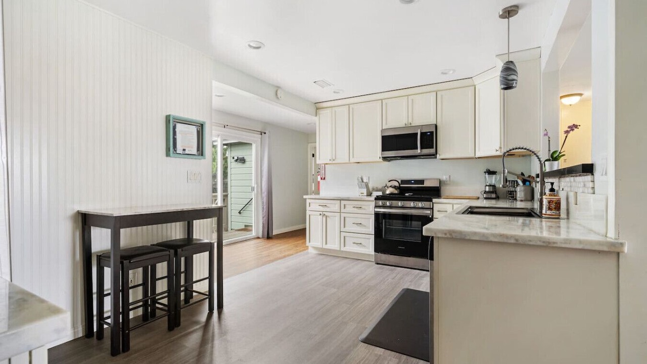 Photo of Kitchen in East Side Capistrano