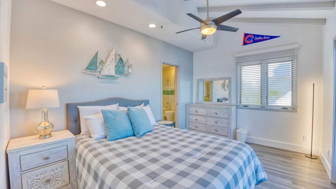 Photo of Bedroom in Avalon