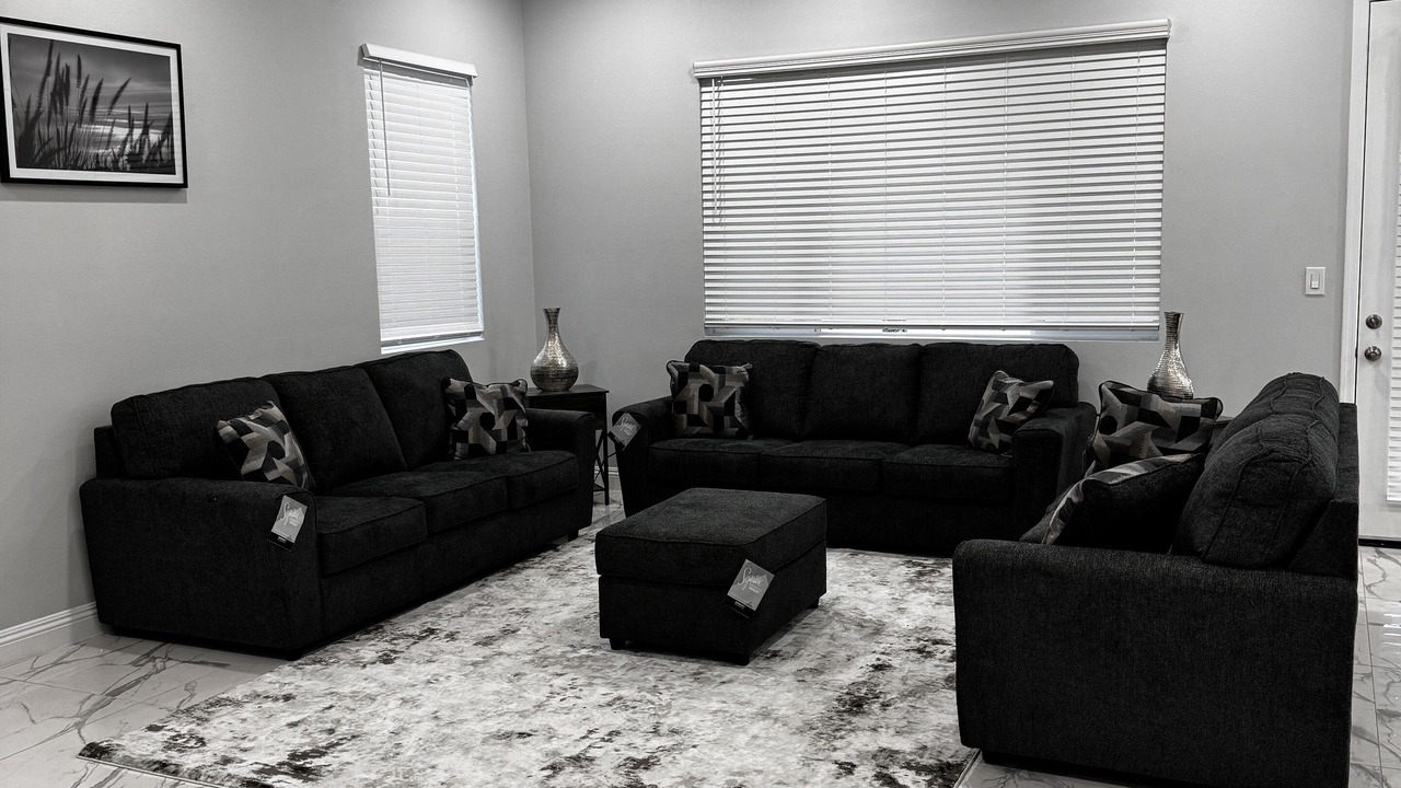 Photo of Livingroom in Bloomington