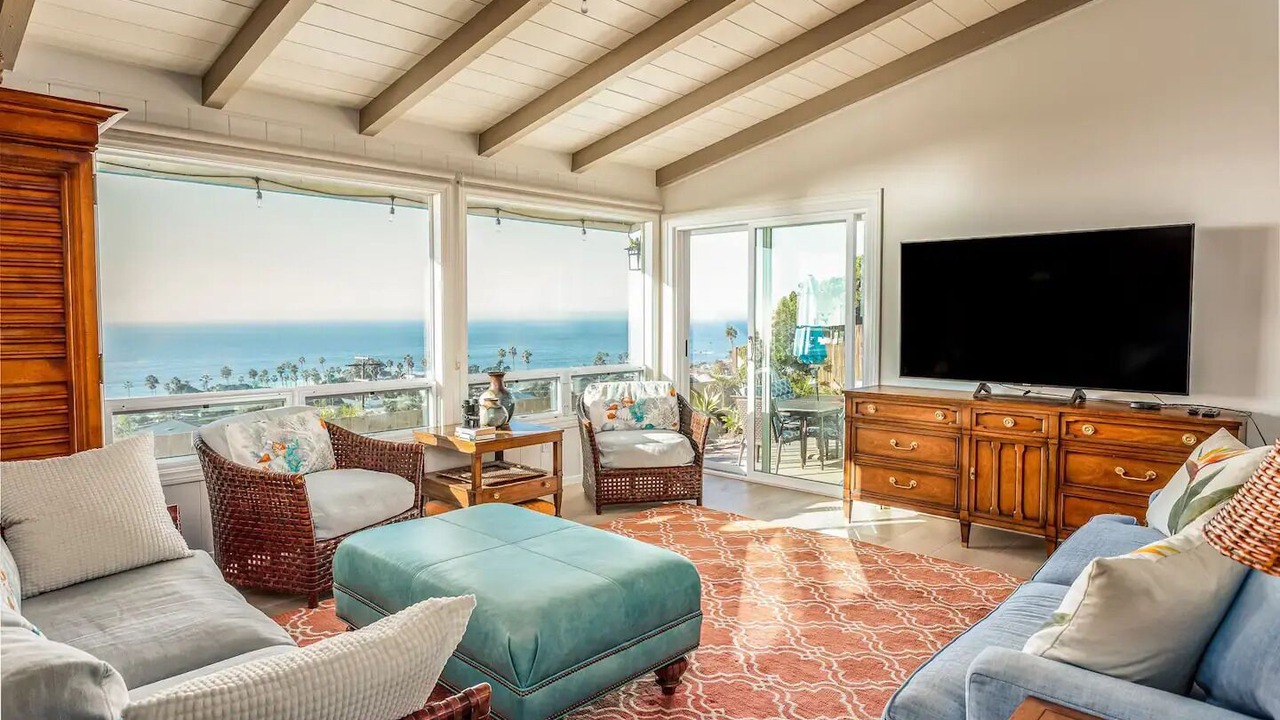 Photo of Livingroom in Sunset Cliffs
