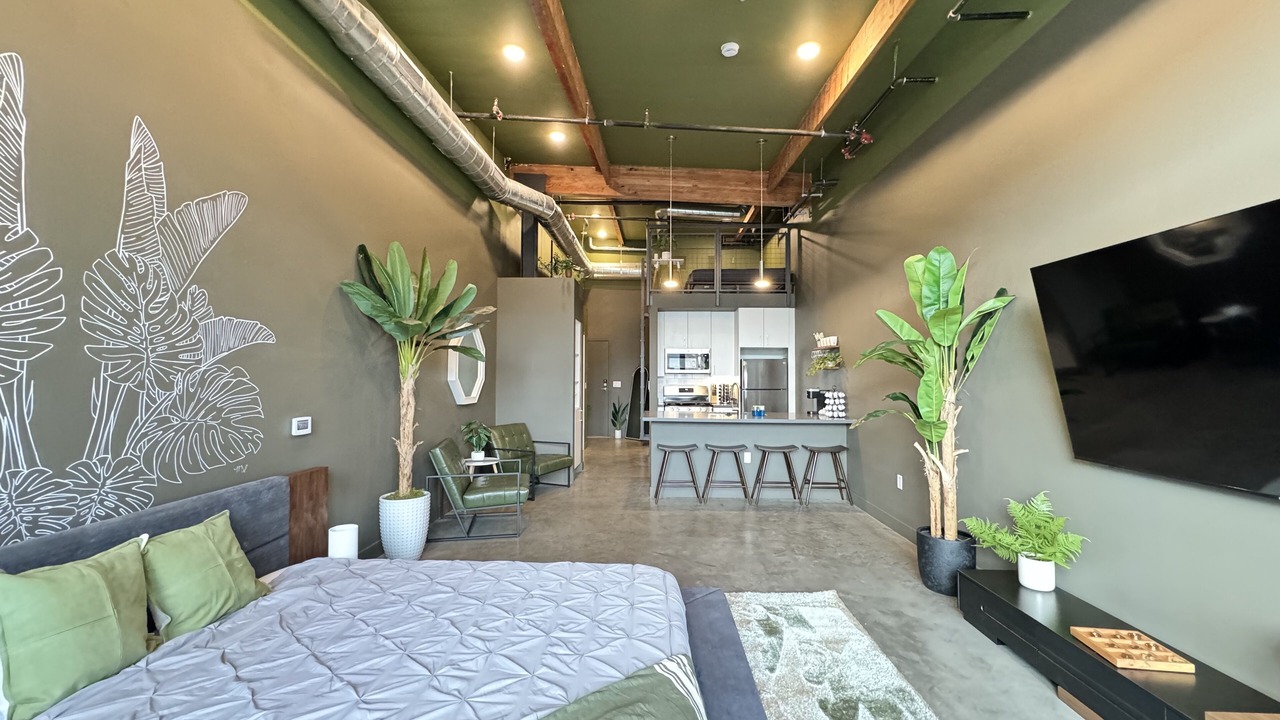 Photo of Bedroom in Artists Village