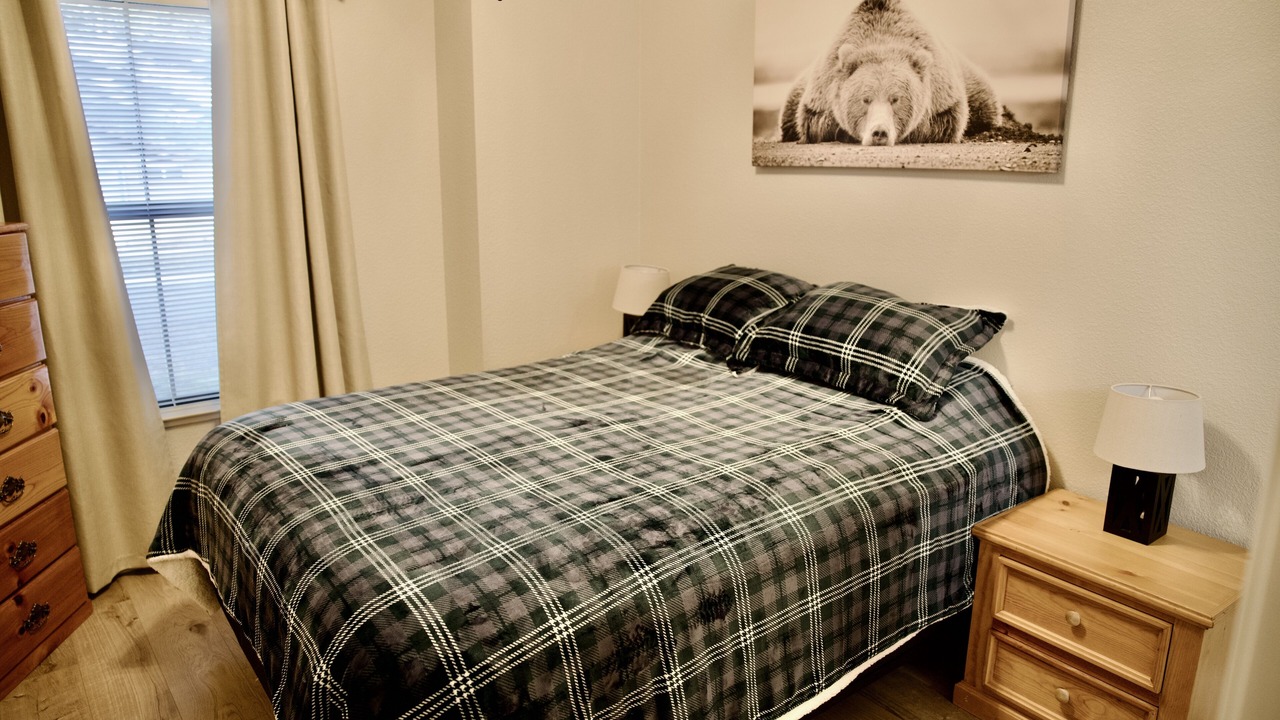 Photo of Bedroom in Plumas Eureka Estates