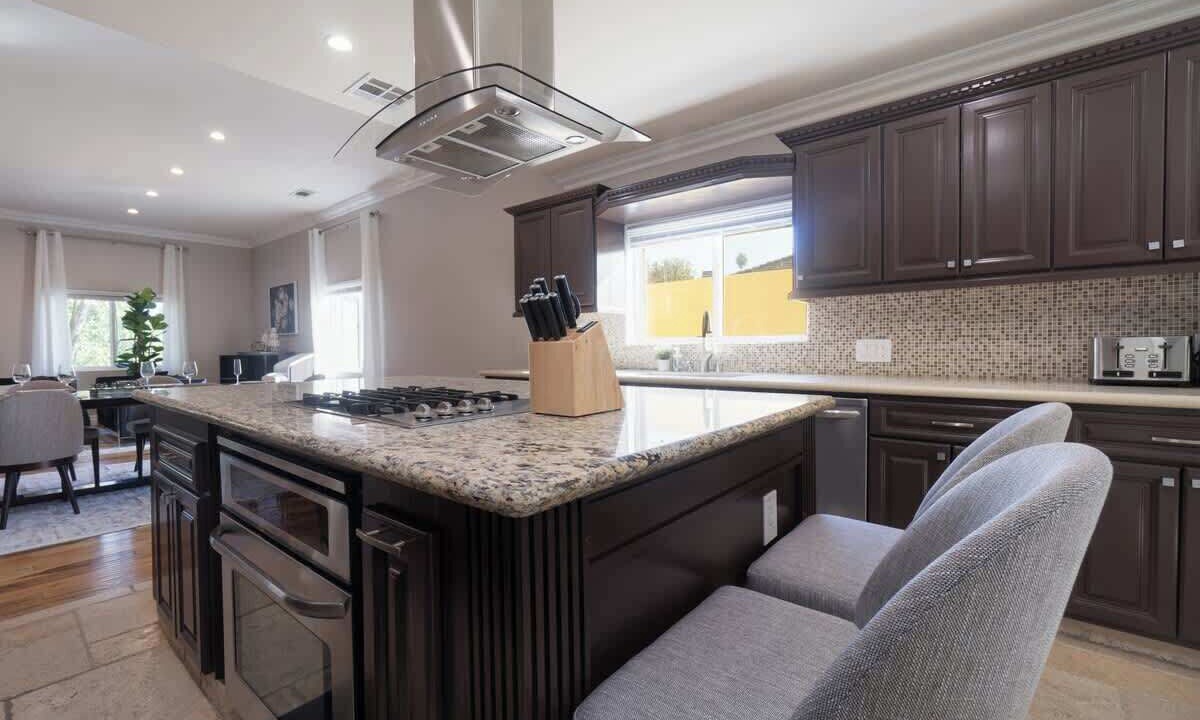 Photo of Kitchen in Encino
