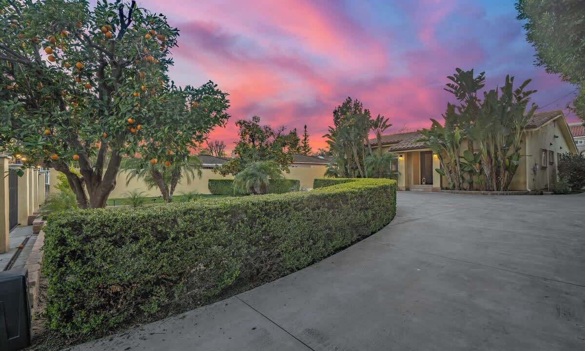 Photo of Outdoor in Encino