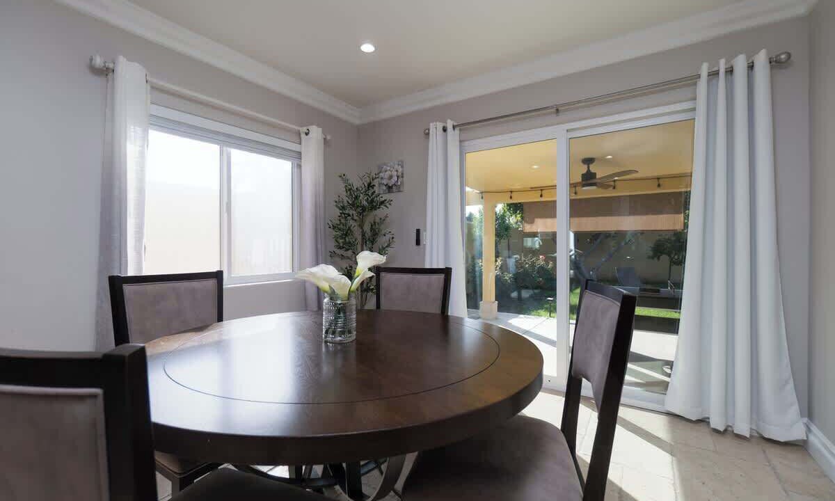 Photo of Others in Encino