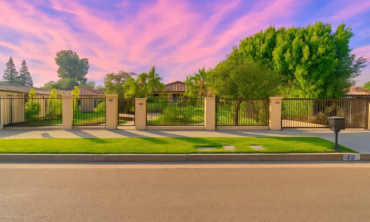 Photo of Outdoor in Encino