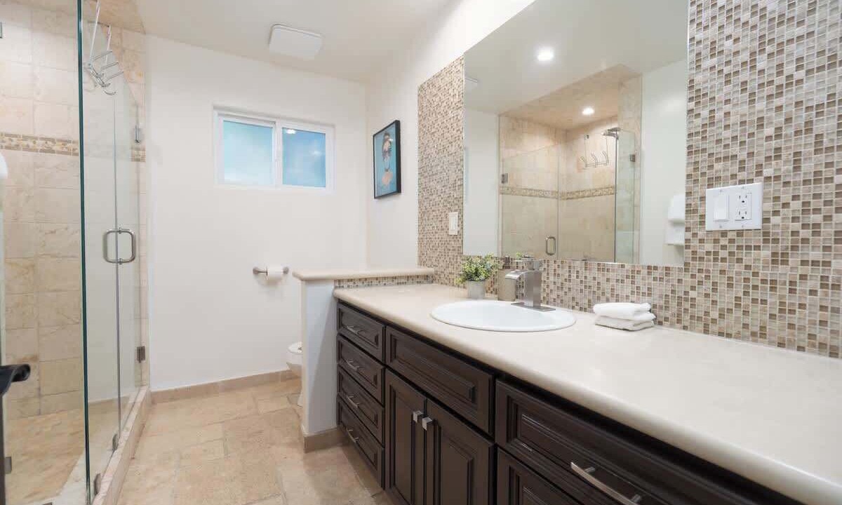 Photo of Bathroom in Encino