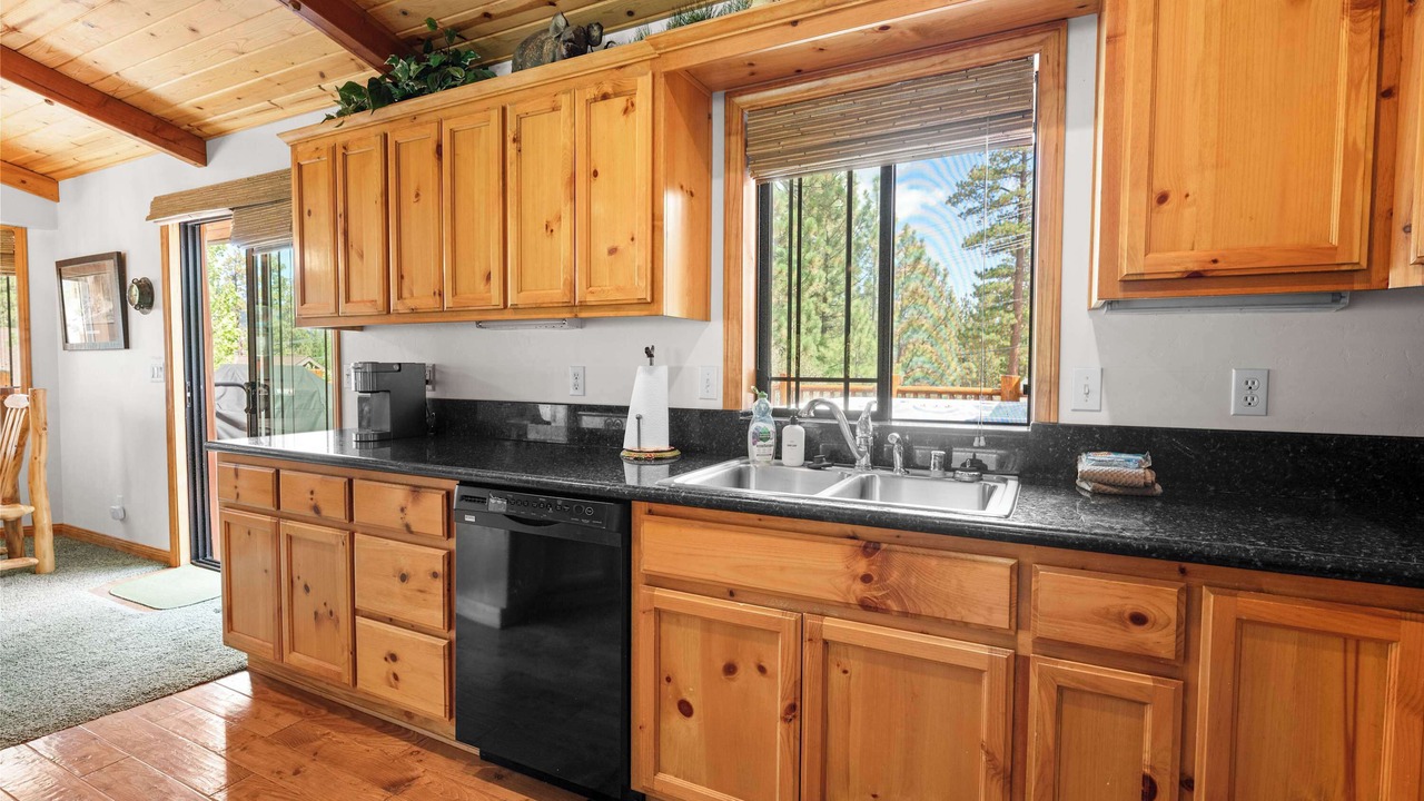 Photo of Kitchen in Castle Glen Estates