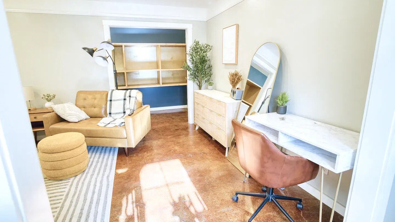 Photo of Livingroom in Land Park