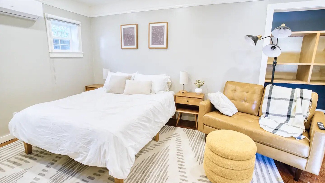Photo of Bedroom in Land Park