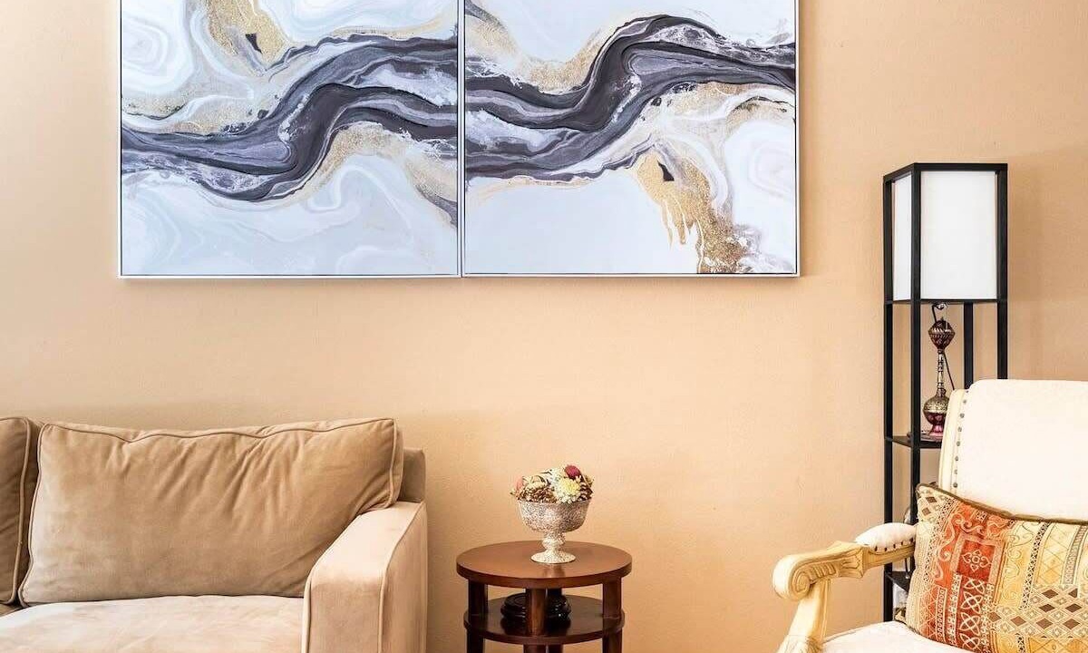 Photo of Livingroom in Southeastern Sacramento