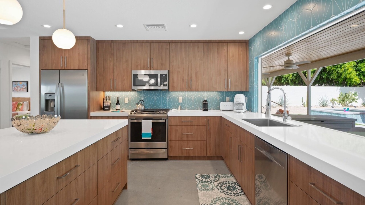 Photo of Kitchen in Racquet Club West
