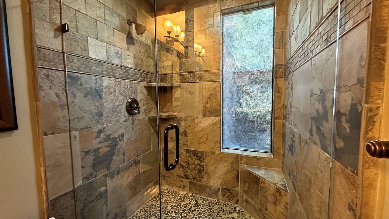 Photo of Bathroom in Alpine