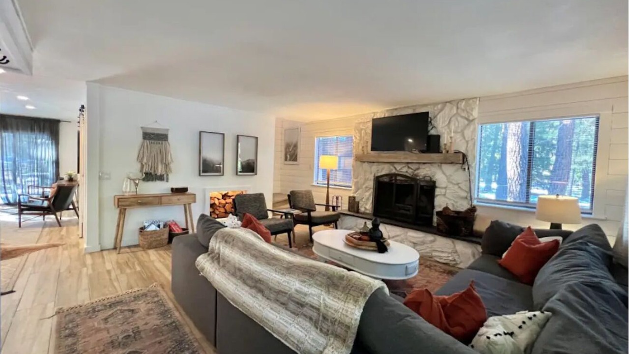 Photo of Livingroom in Graeagle