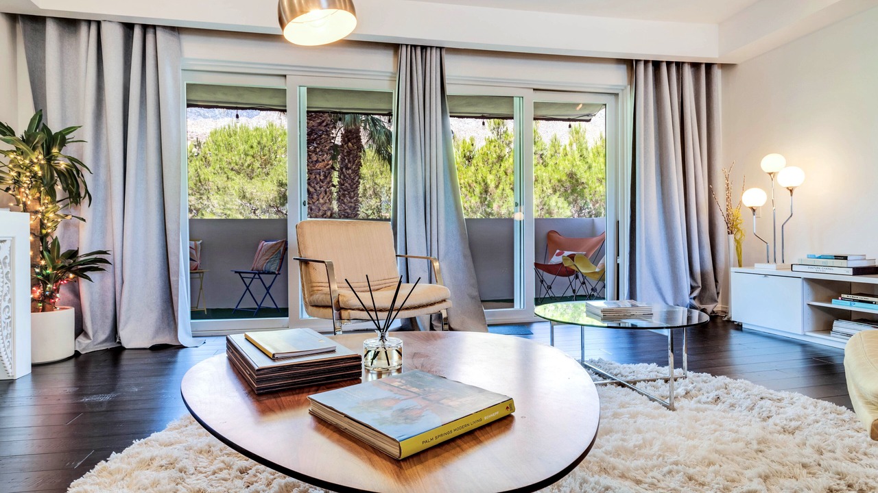 Photo of Livingroom in Canyon View Estates