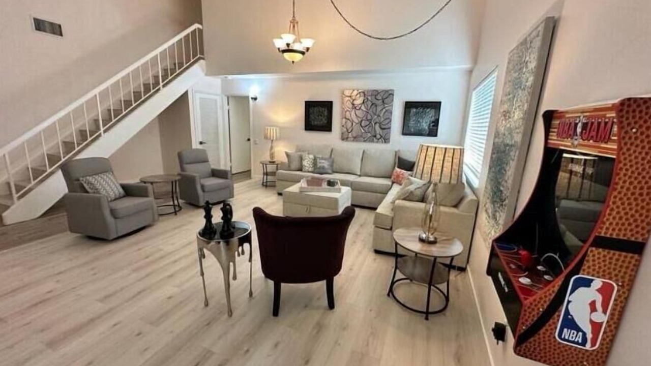 Photo of Livingroom in Rancho Bernardo