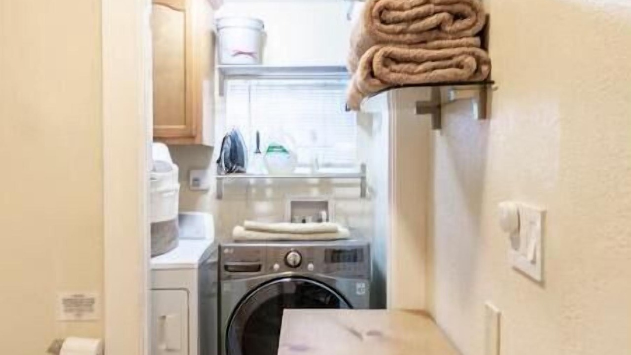 Photo of Bathroom in Los Angeles
