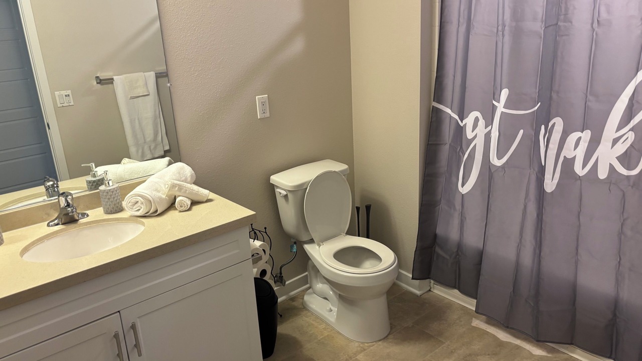 Photo of Bathroom in Van Nuys