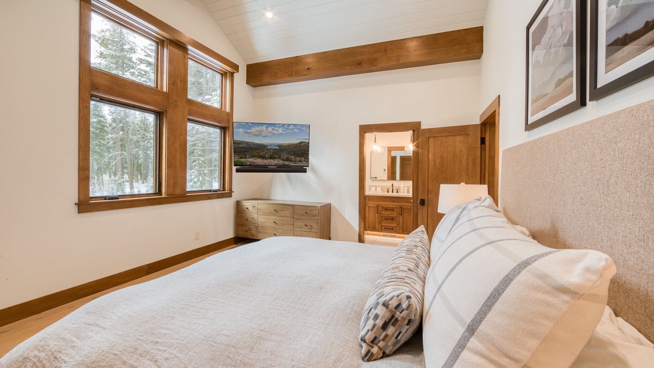 Photo of Bedroom in Chamberlands