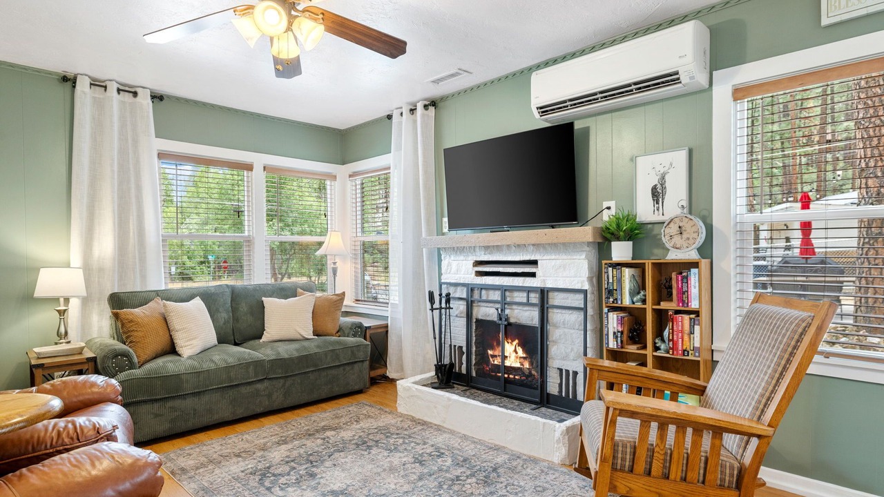 Photo of Livingroom in Mountain Club